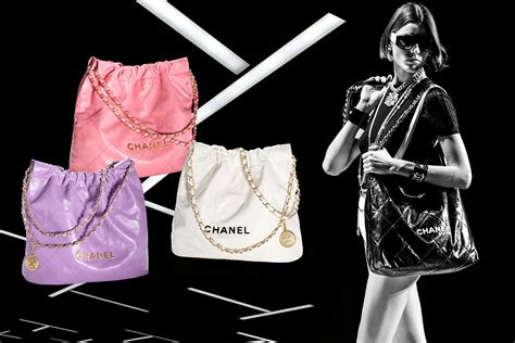 chanel 22 large vs medium|Chanel 22 bag colors.